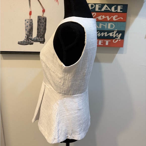 Banana Republic White Petite Top - Picture 4 of 5